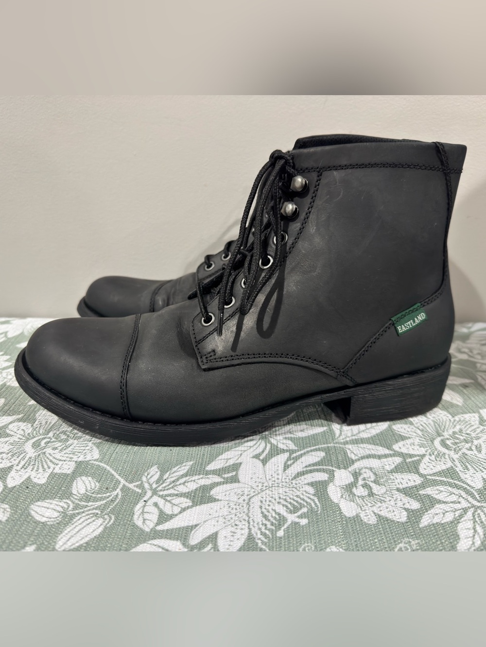 Eastland Men's Black Leather Lace-Up Boots (10.5W) - Picture 5 of 7